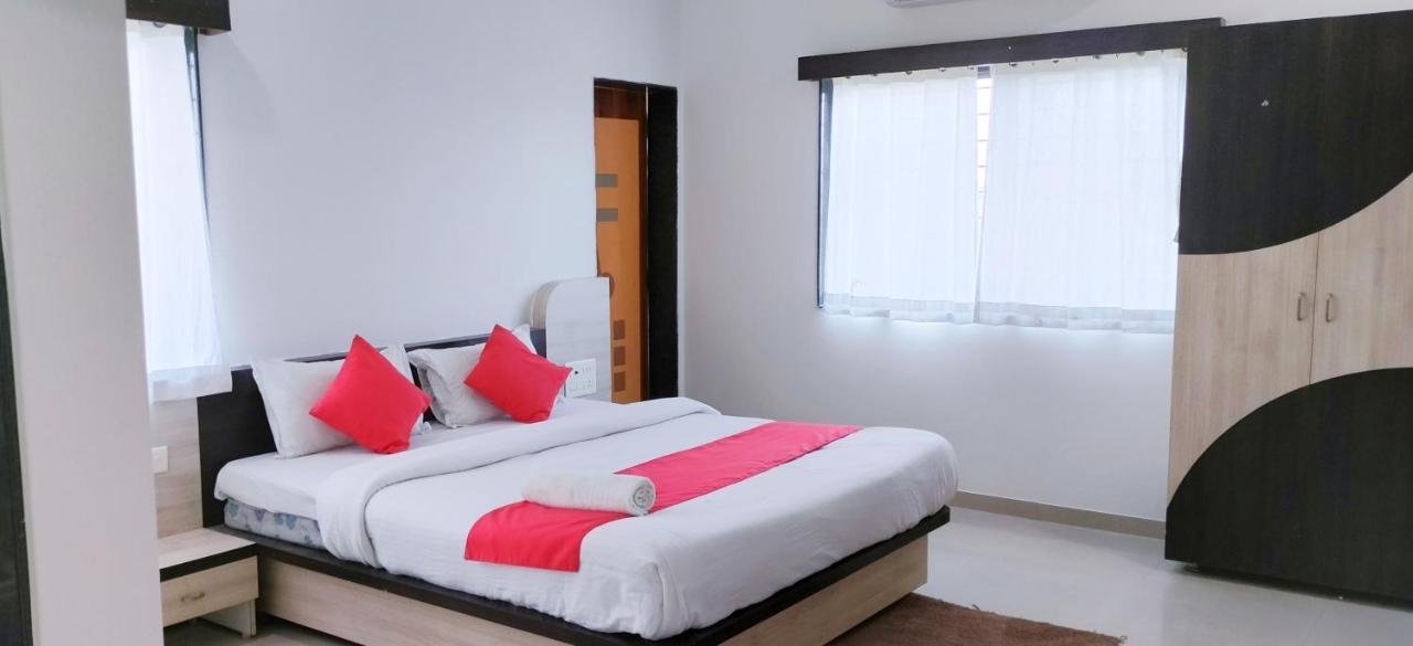 Hotel View Point Ajanta Экстерьер фото